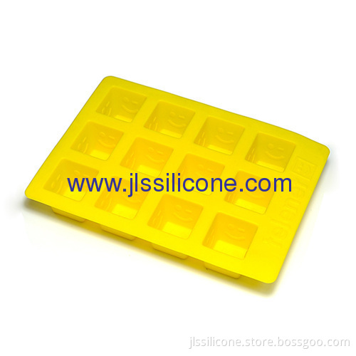 Traditional Square Ice Maker Molds Silicone Ice Cube Tray With 12 Cavities 